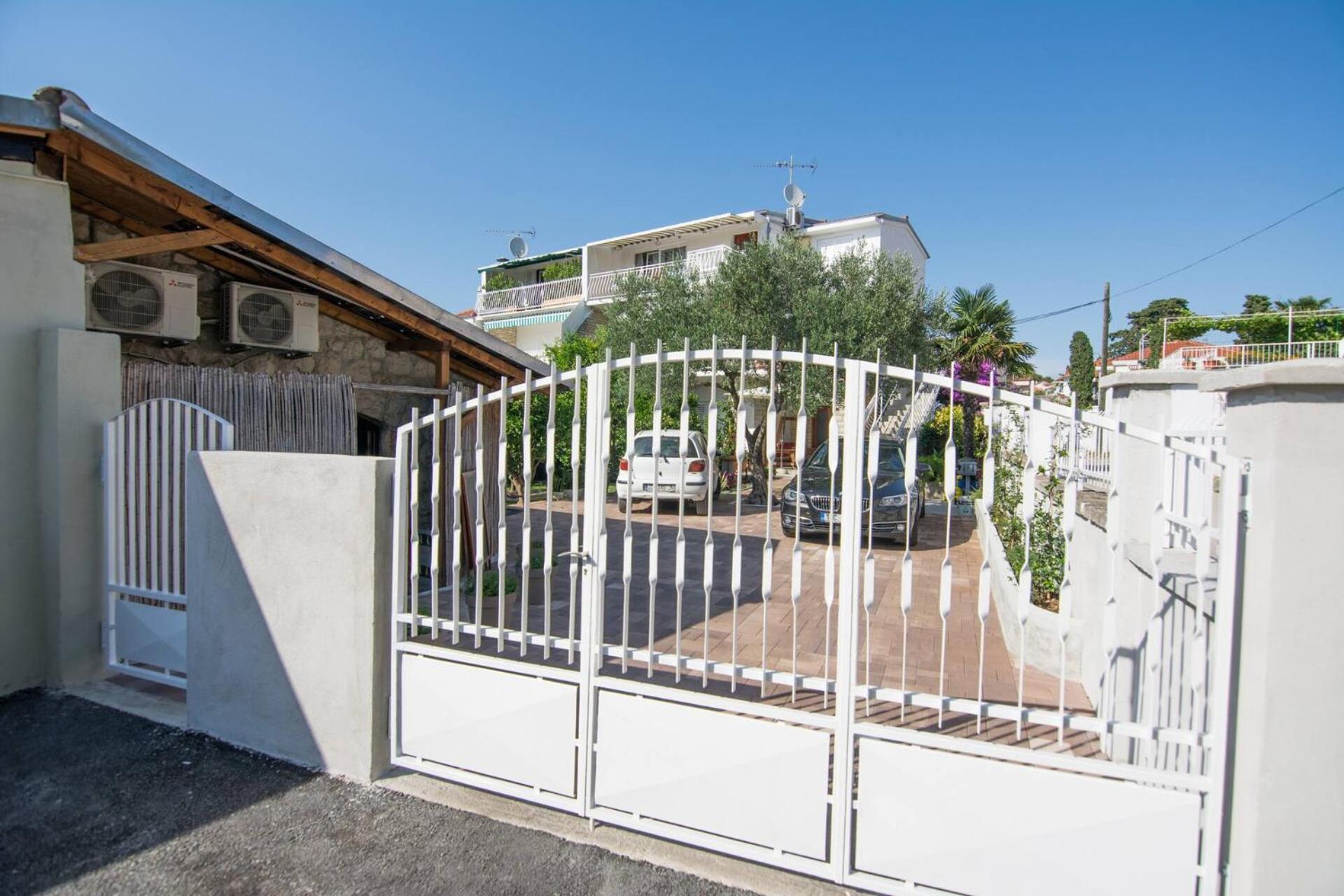 Apartment Rajna Biograd Na Moru Luaran gambar