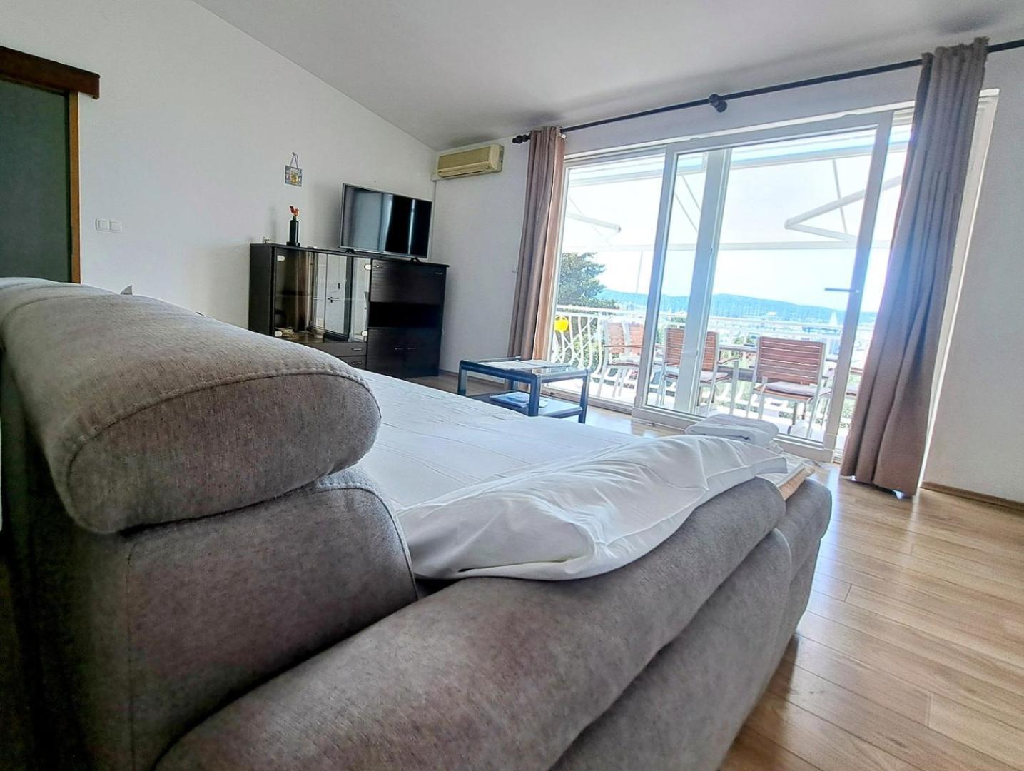 Apartment Rajna Biograd Na Moru Luaran gambar